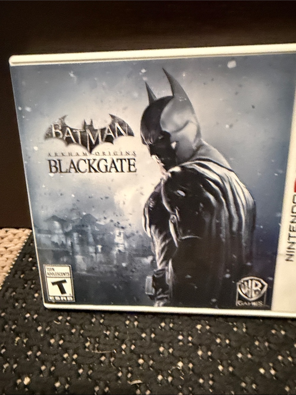 Warner Bros. Batman: Arkham Origins Blackgate — Gray Artwork